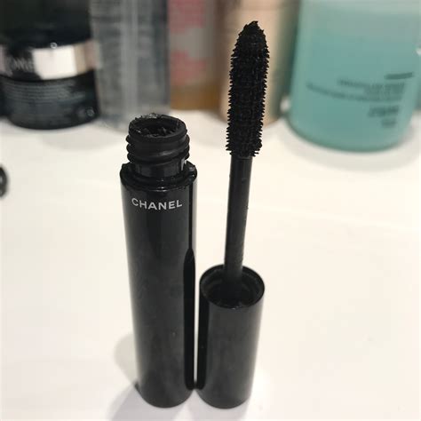 chanel le volume mascara douglas|le volume mascara reviews.